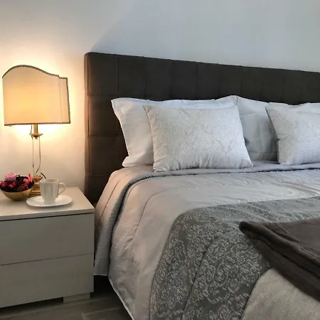 Atena Apartment